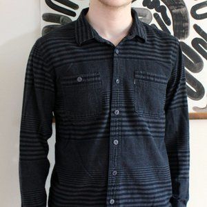 Levi's Flannel Grey + Black Striped button down